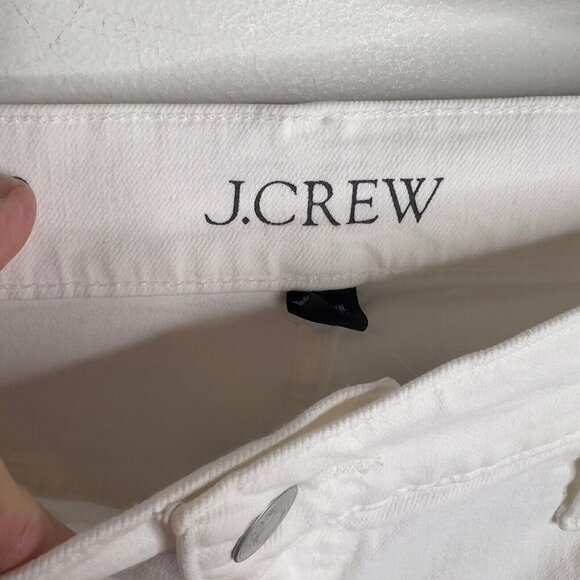 Women's White Wide-Leg Jeans - Picture 7 of 11